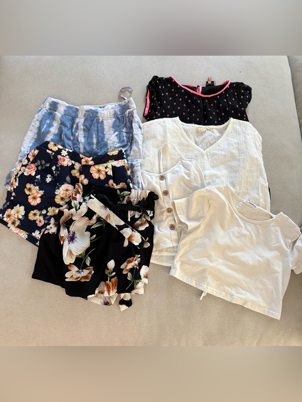Girls Shorts and Top Bundle Sz Medium (sz 8/10)